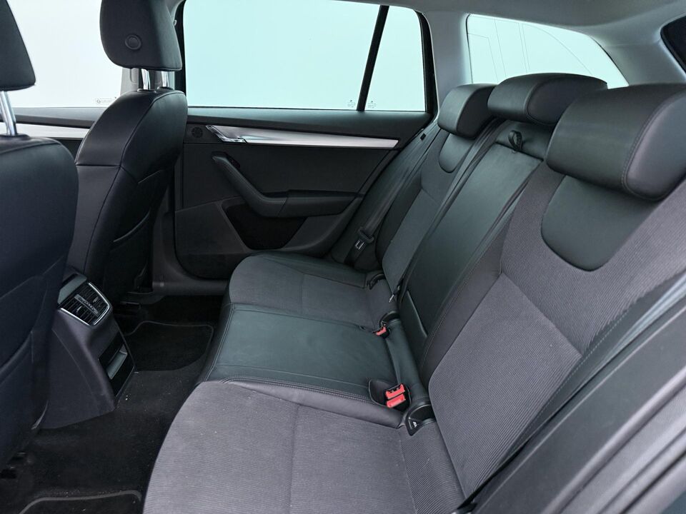 Škoda Octavia Combi 1.0 TSI Greentech Business Edition