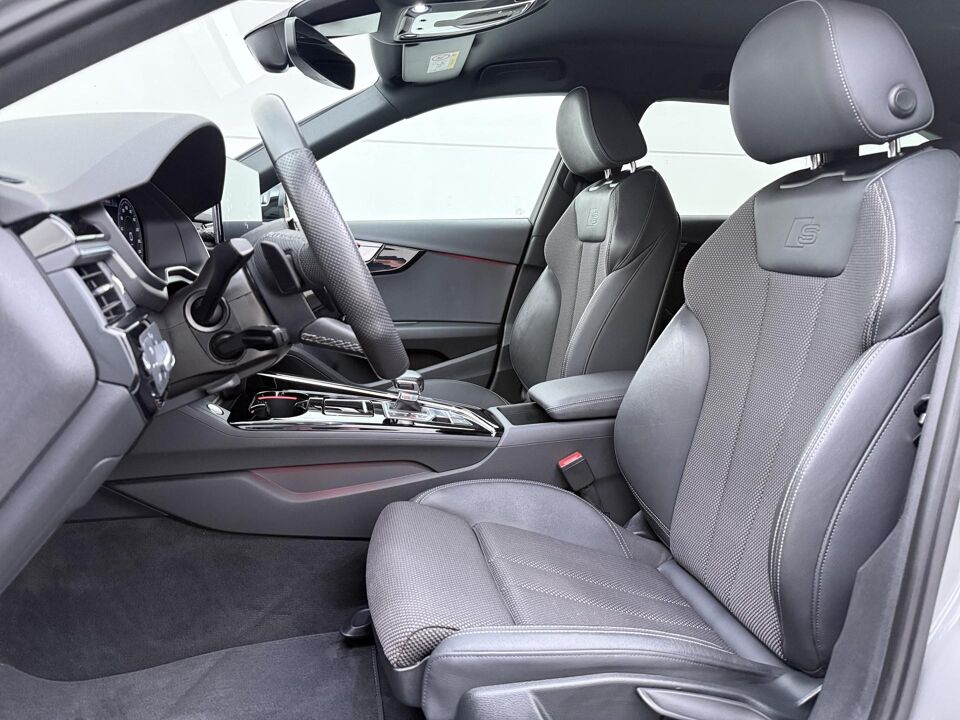 Audi A4 Avant 35 TFSI S-line