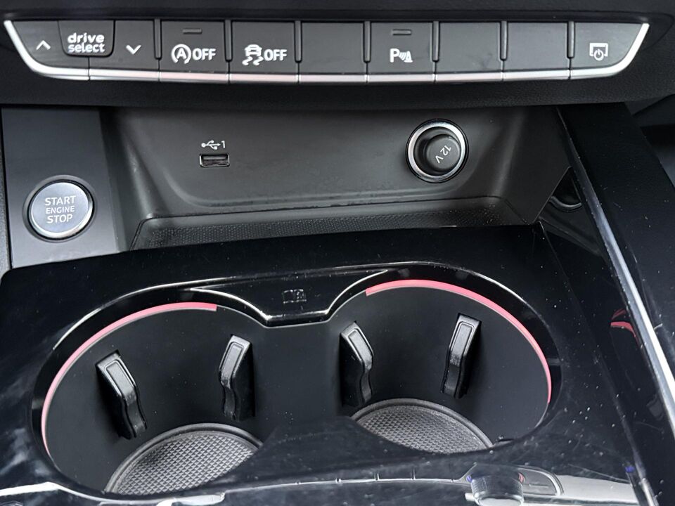 Audi A4 Avant 35 TFSI S-line