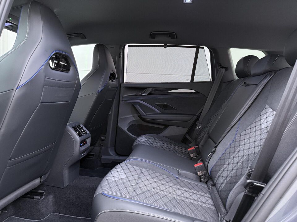 Volkswagen Tayron 1.5 eHybrid R-Line