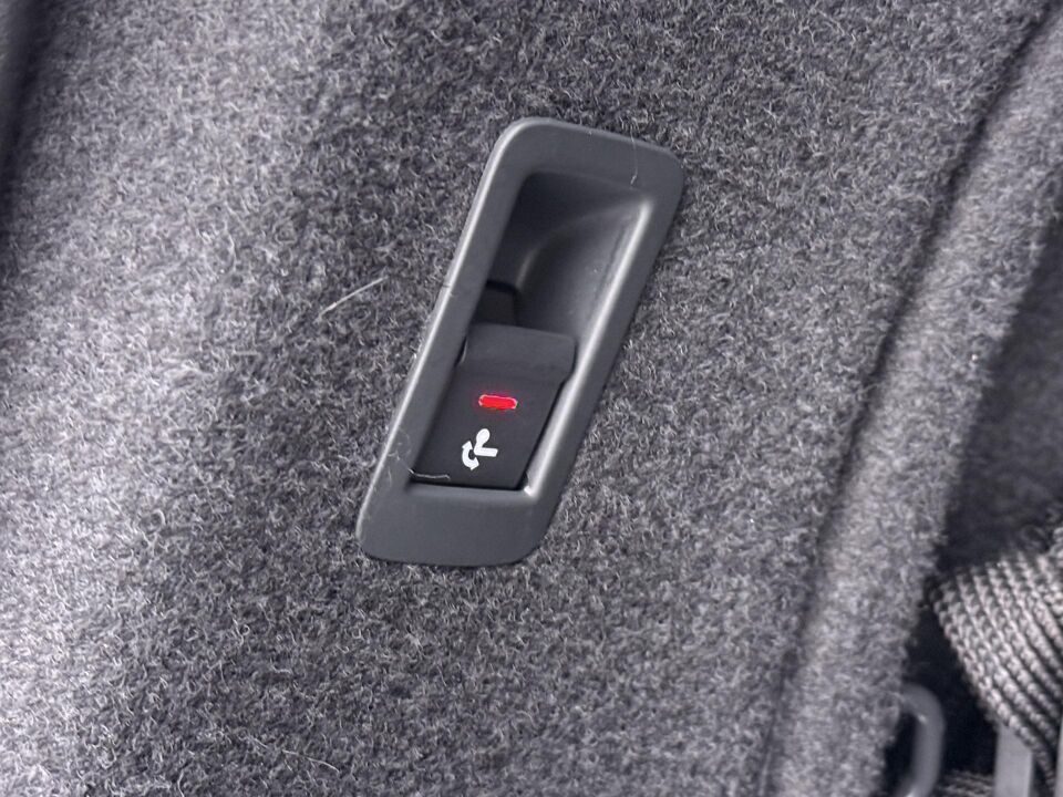Audi A4 Limousine 40 TFSI Sport S line edition