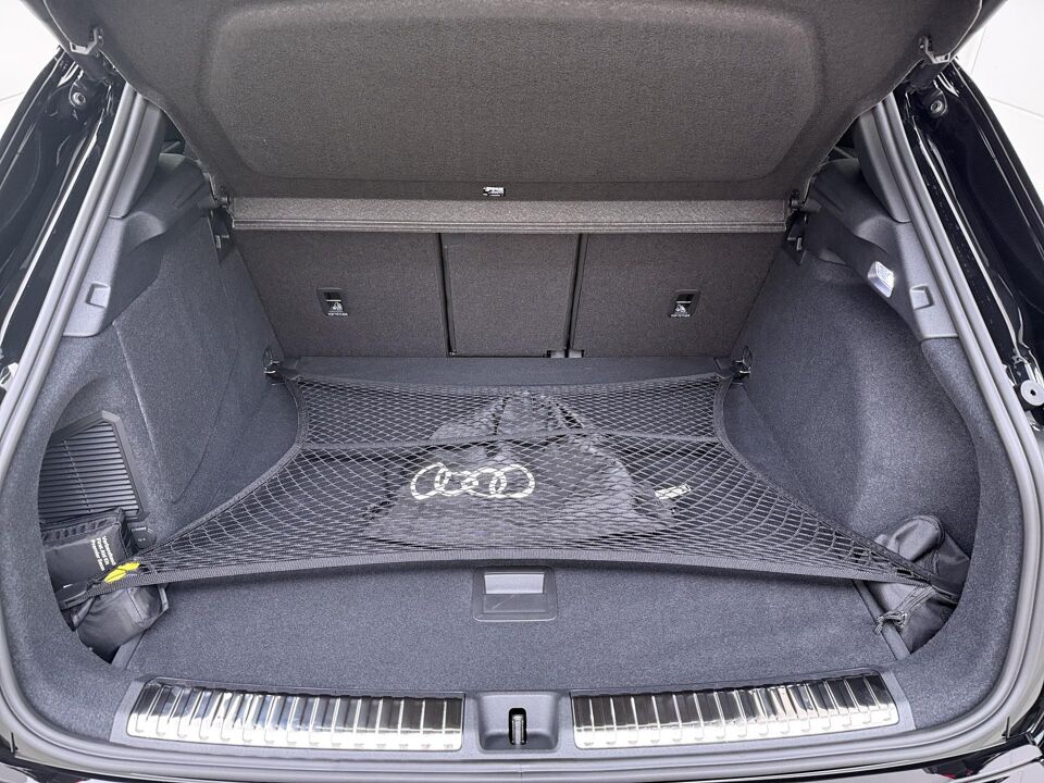 Audi Q3 S edition 1.5 e-hybrid 200 kW / 272 PK