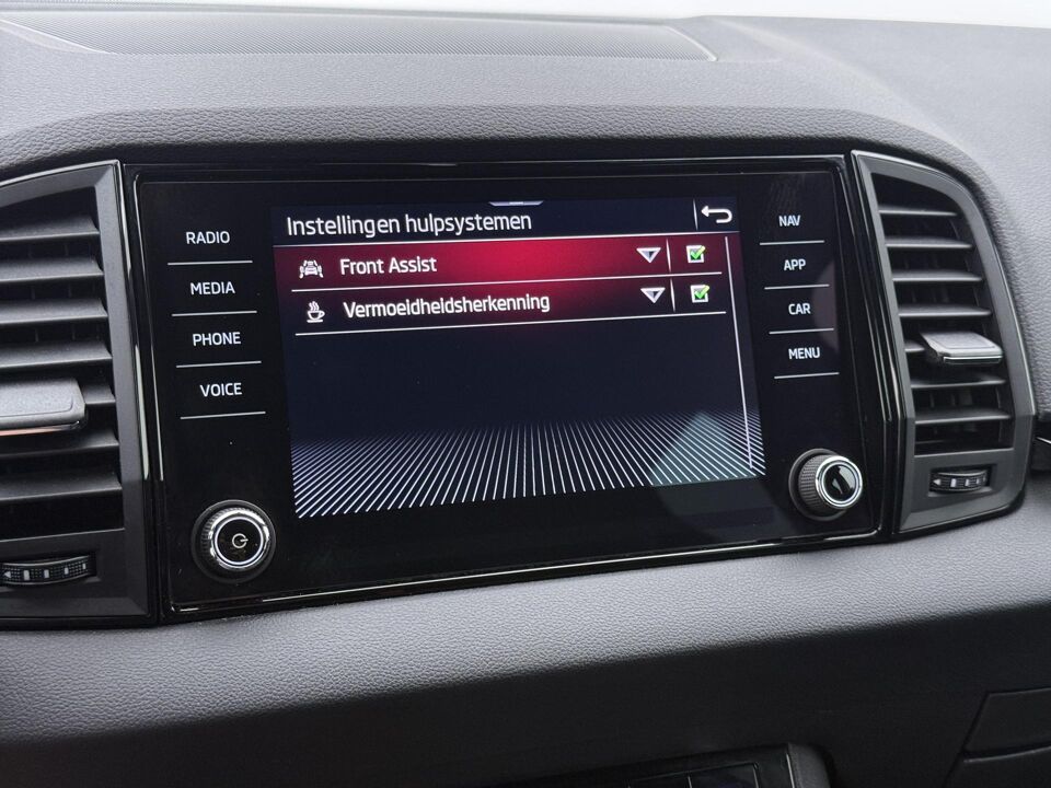 Škoda Karoq 1.5 TSI Sportline Business