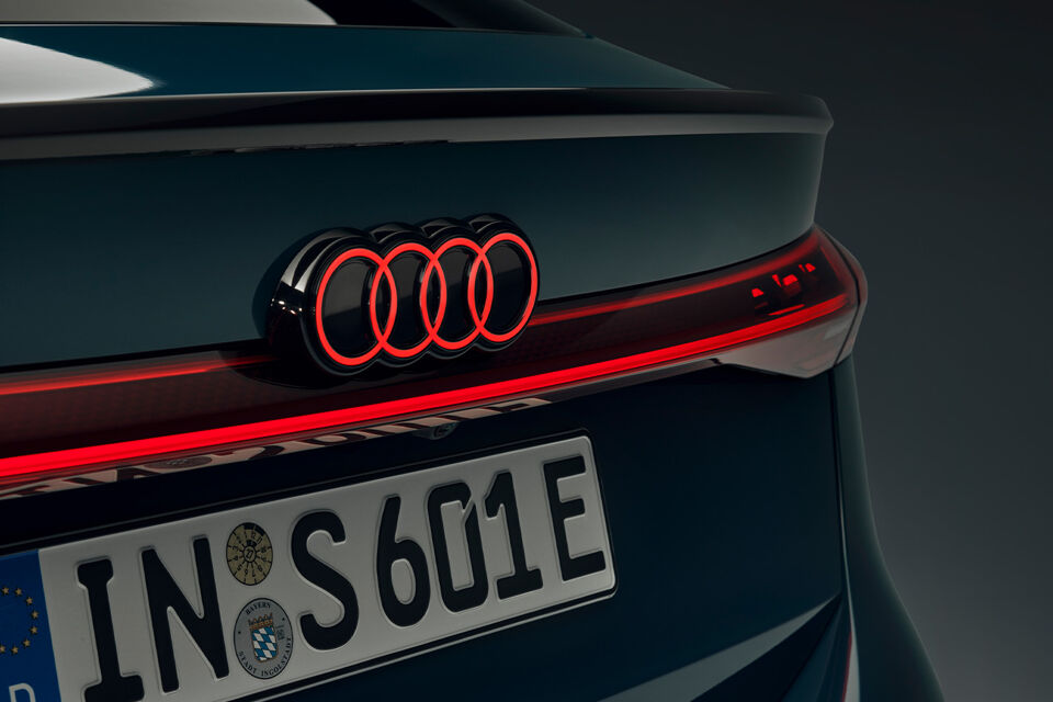 Audi A6 e-tron LED 3