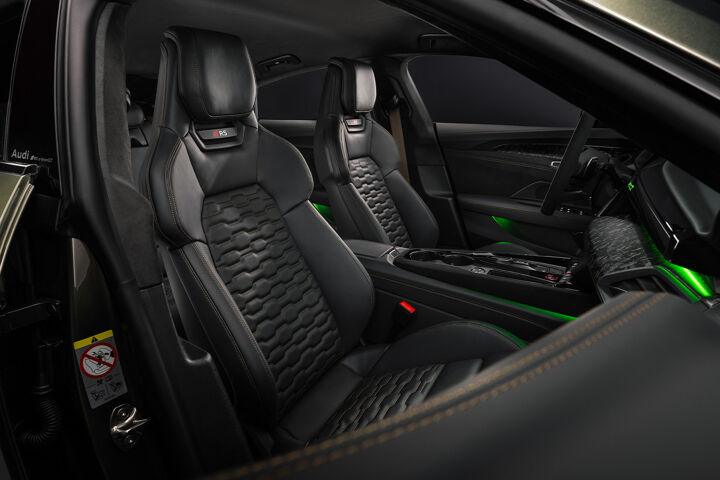 Audi RS e-tron GT performance interieur