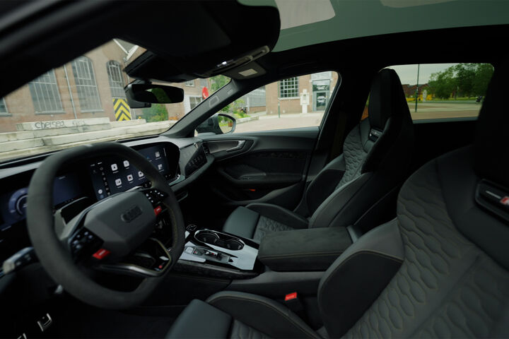 Audi RS5 Avant Still interieur