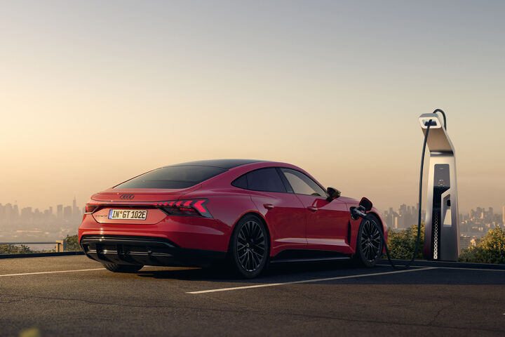 e-tron GT quattro laden