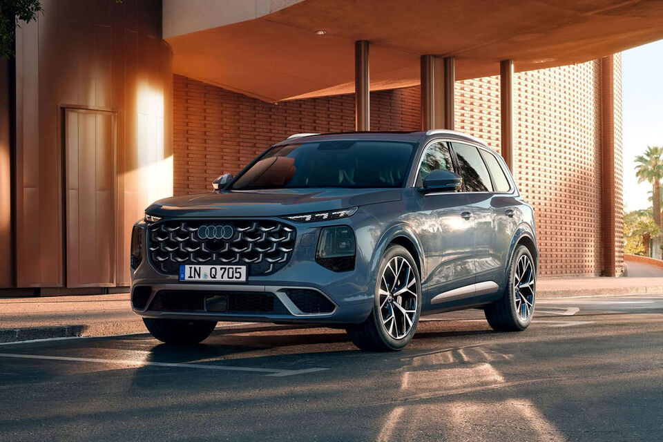 Nieuwe Audi Q7 linksvoor