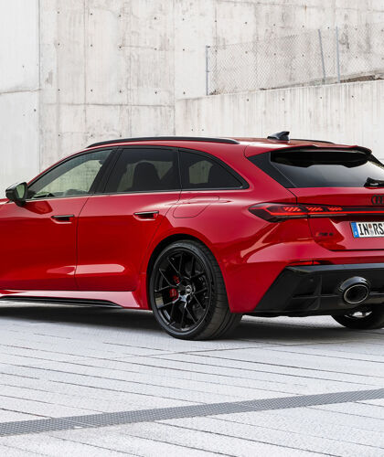 Nieuwe Audi RS 5 Avant Hero Mobile