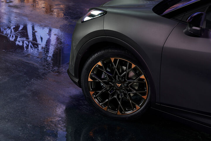 Nieuwe CUPRA Raval Velg Linksvoor Closeup Content
