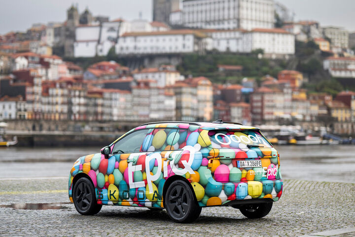 Škoda Epiq Content Rechtsachter Stilstaand Stad