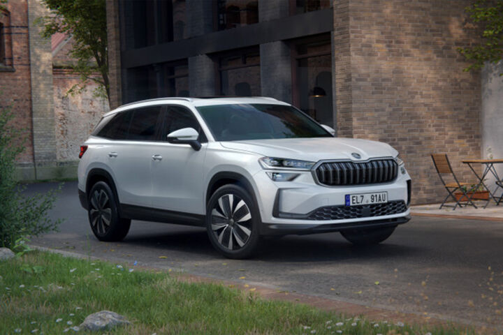 800_kodiaq-phev-fq.png-v007