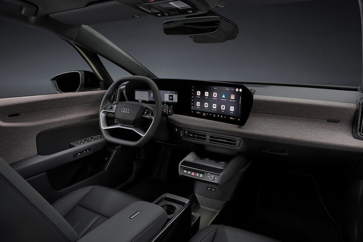 Audi A2 e-tron Cockpit Content