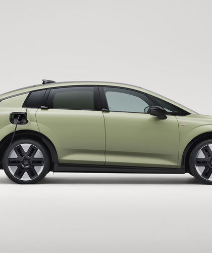 Audi A2 e-tron V2L Hero Mobile