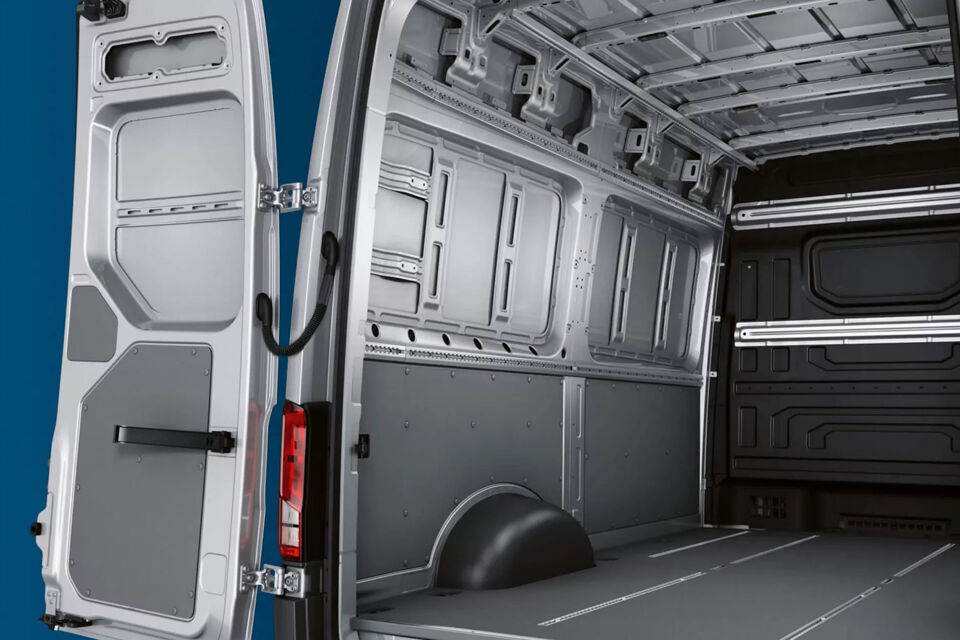 Volkswagen Bedrijfswagens e-Crafter Slider 3