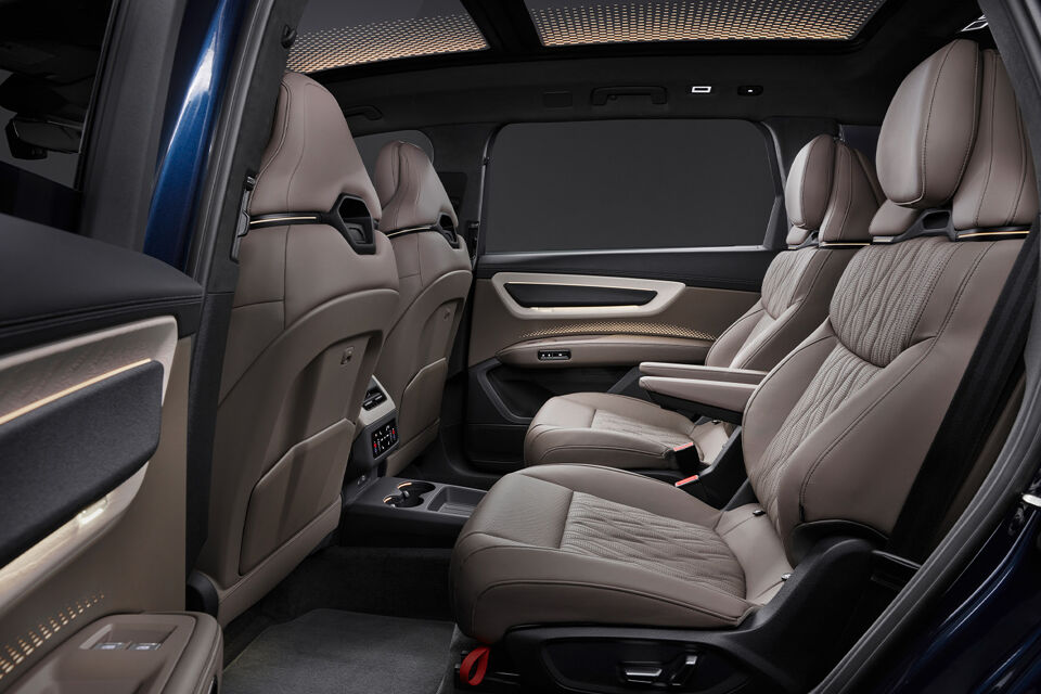 Audi Q9 achterbank lichtbruin