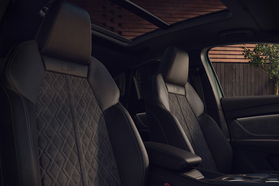 Nieuwe Audi Q4 Sportback e-tron voorstoelen