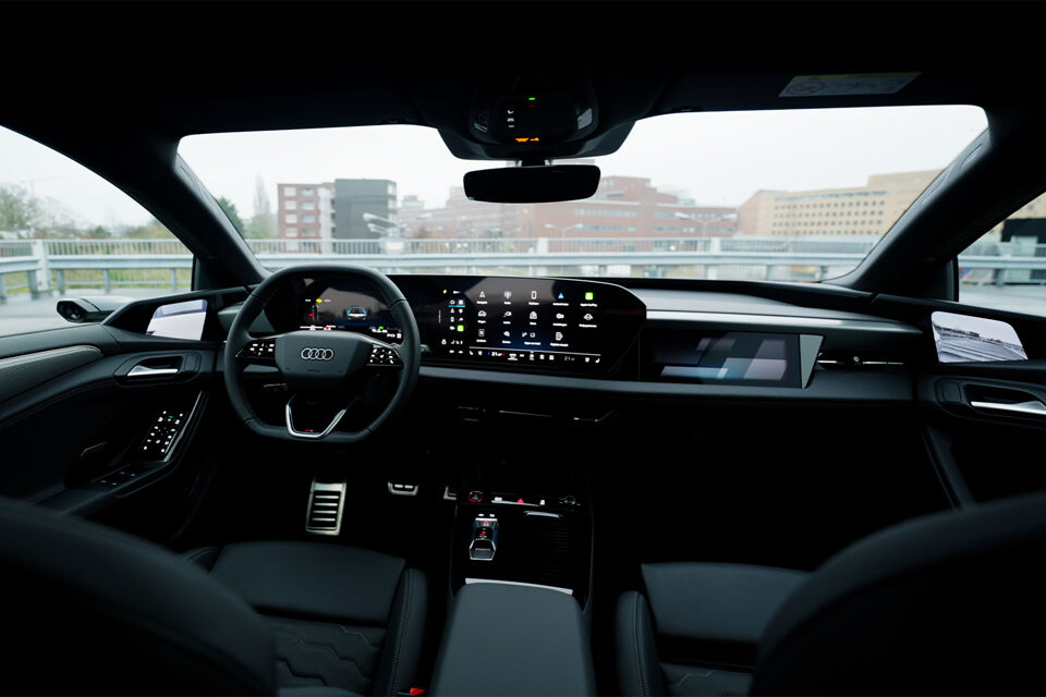 audi-a6-avant-interieur-dashboard-pon-center