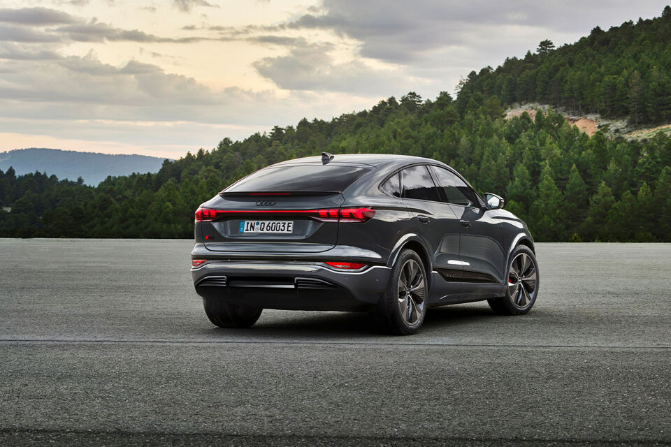 audi-q6-sportback-e-tron-achterkant