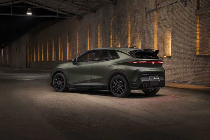 Cupra Raval - 2