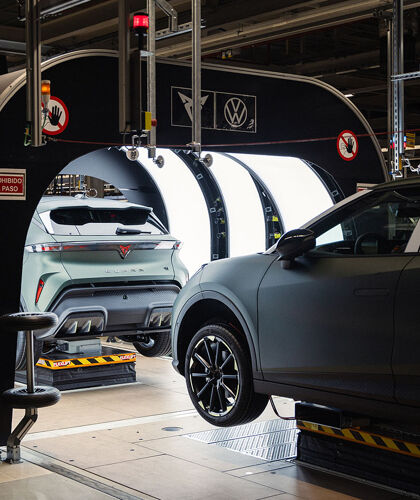 CUPRA Raval in productie - hero mobile