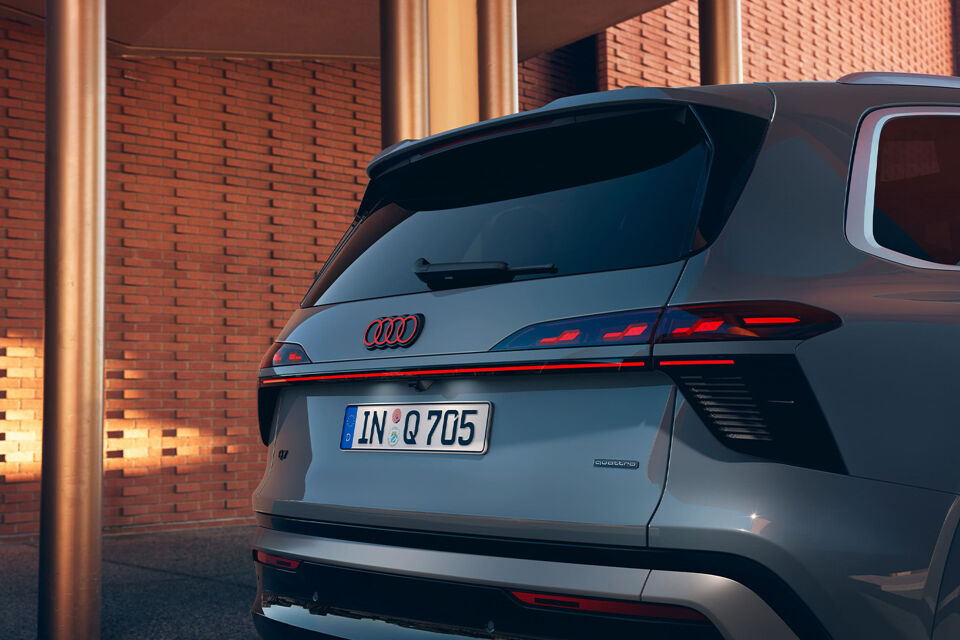 Nieuwe Audi Q7 achterkant
