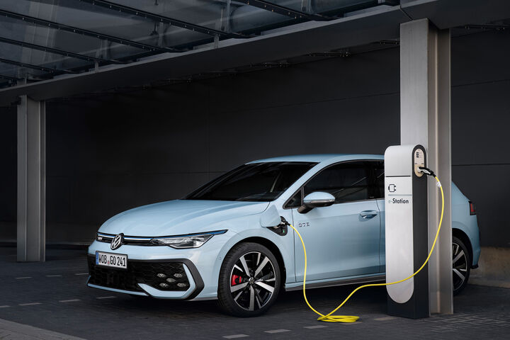 Vernieuwde Volkswagen Golf eHybrid