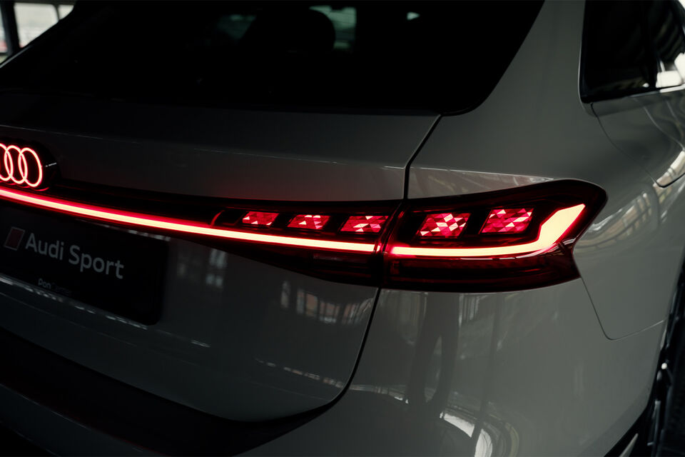 audi-a6-avant-exterieur-achterlichten-pon-center