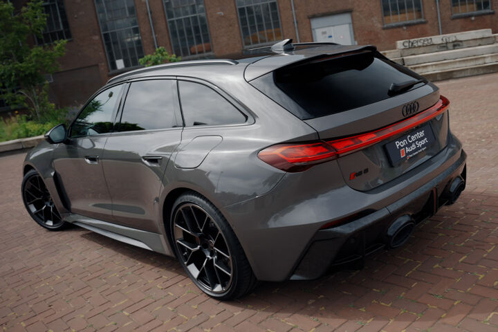 Audi RS5 Avant Still linksachter