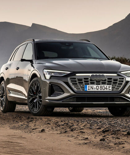 Hero Audi Q8 mobile