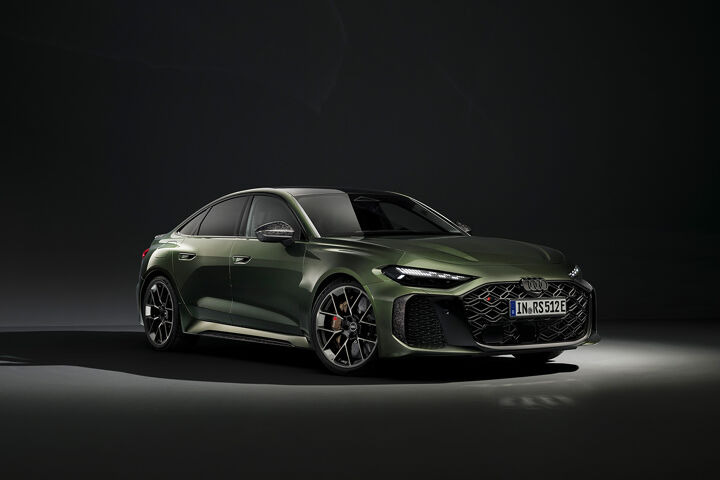 Nieuwe Audi RS 5 Limousine Slider Rechtsvoor
