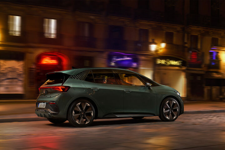 Cupra Born hero desktop