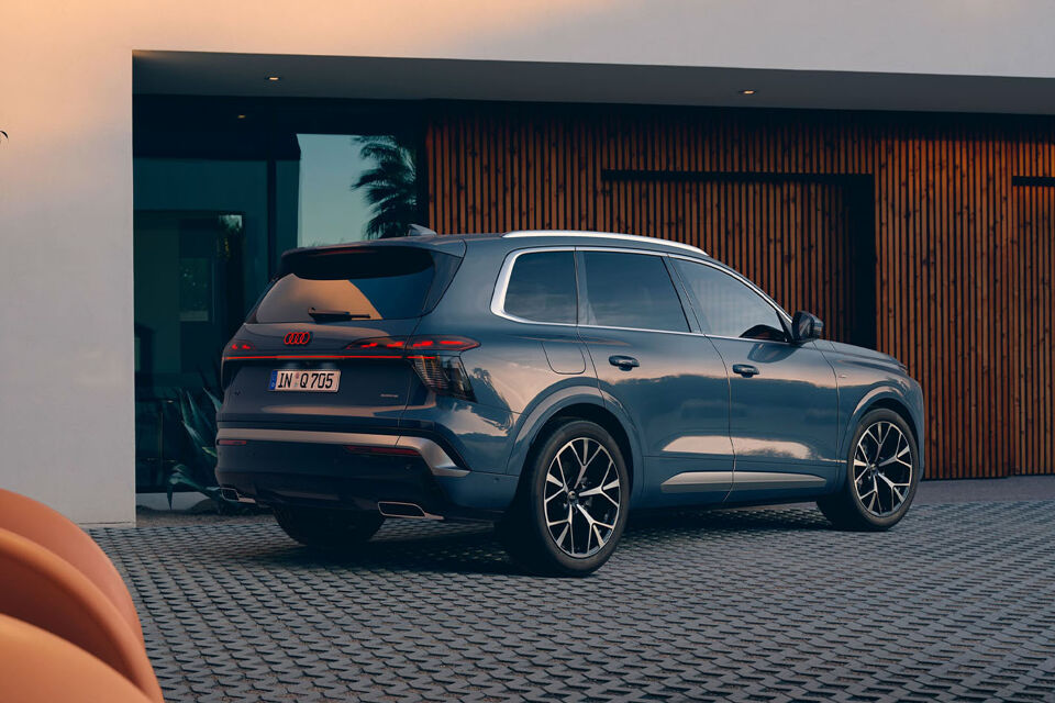 Nieuwe Audi Q7 rechtsachter