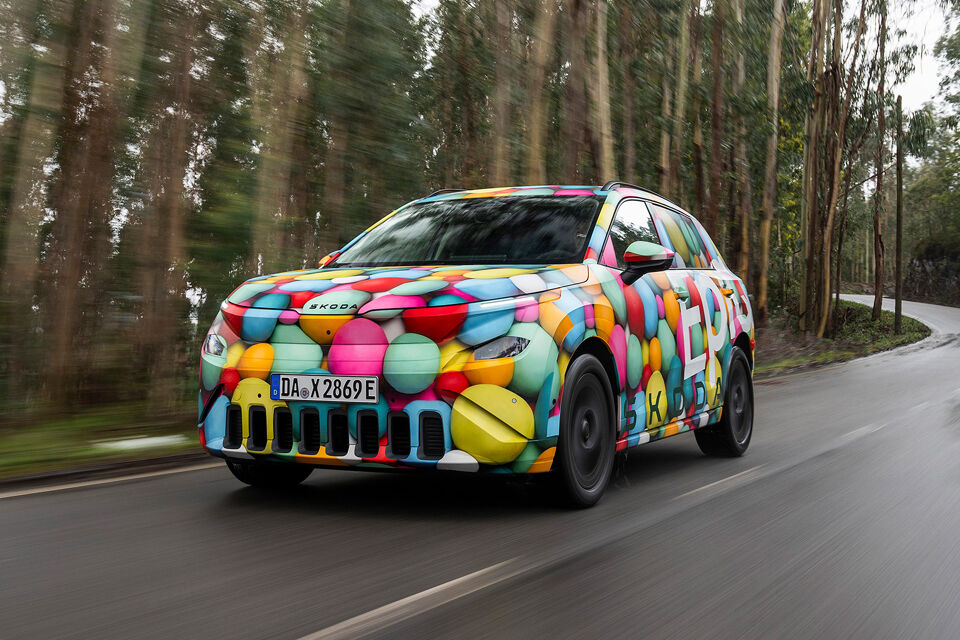 Škoda Epiq Hero Mobile Linksvoor rijdend
