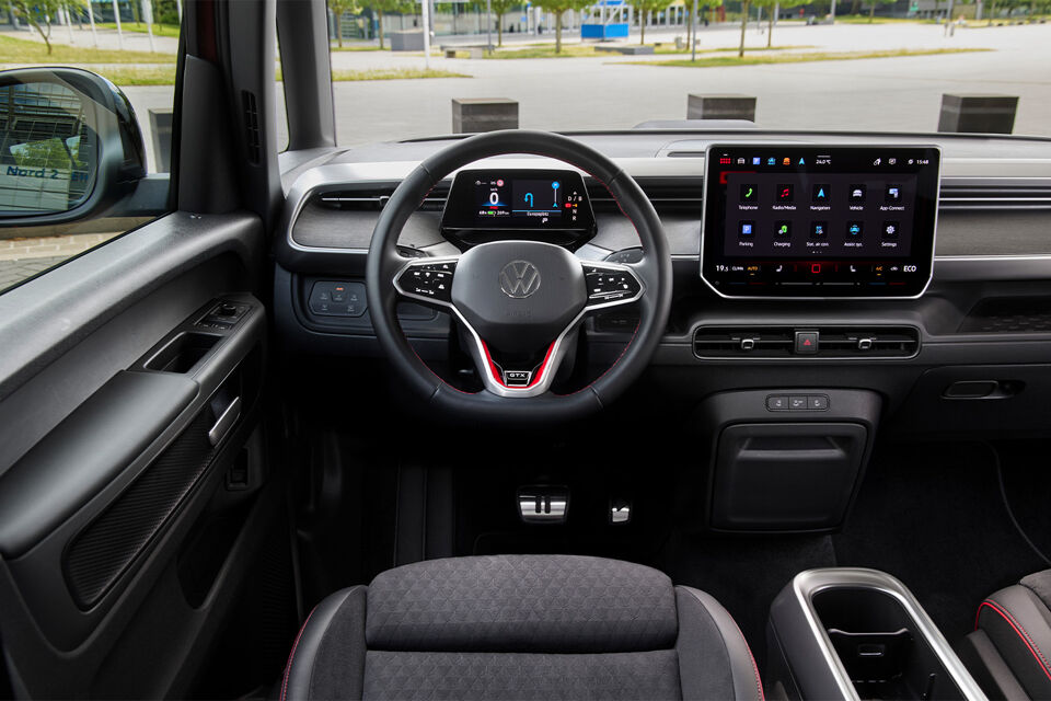 volkswagen-id-buzz-rood-zilver-interieur-dashboard