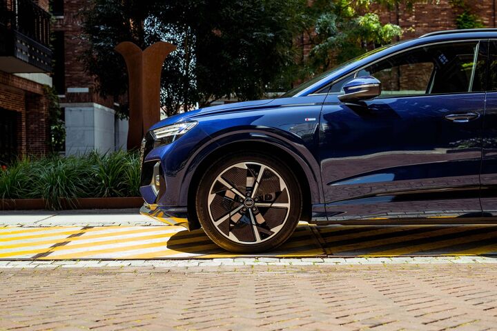 Audi Q4 e-tron -10