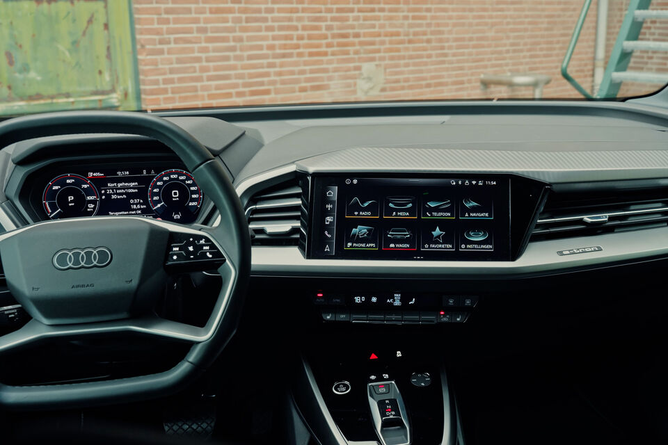 Audi Q4 e-tron - dashboard