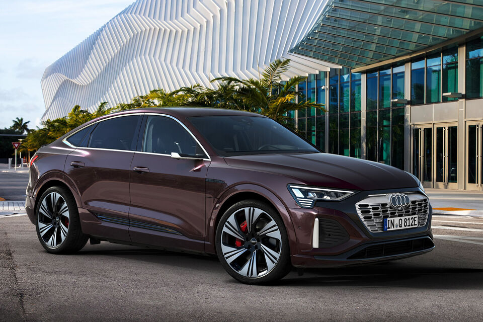 Q8 Sportback e-tron 3