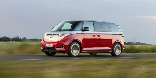 volkswagen-id-buzz-rood-zilver-hero-mobiel