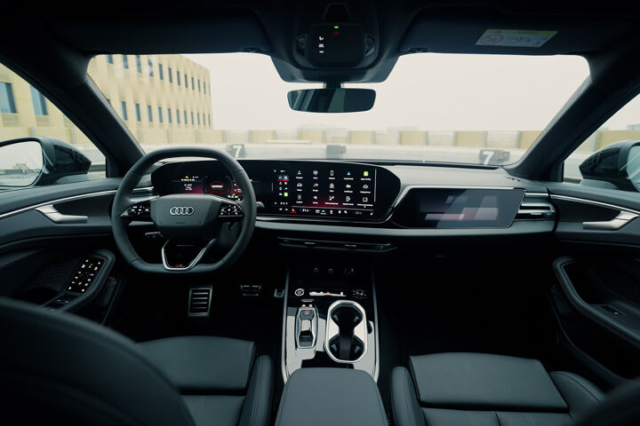 Audi A6 Avant e-hybrid interieur voorkant