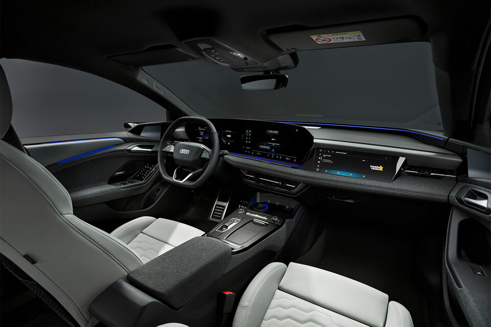 Audi A6 Avant e-tron dashboard