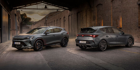 CUPRA hybrid - hero mobile