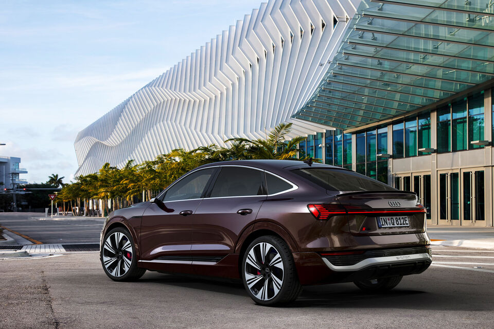 Q8 Sportback e-tron 2