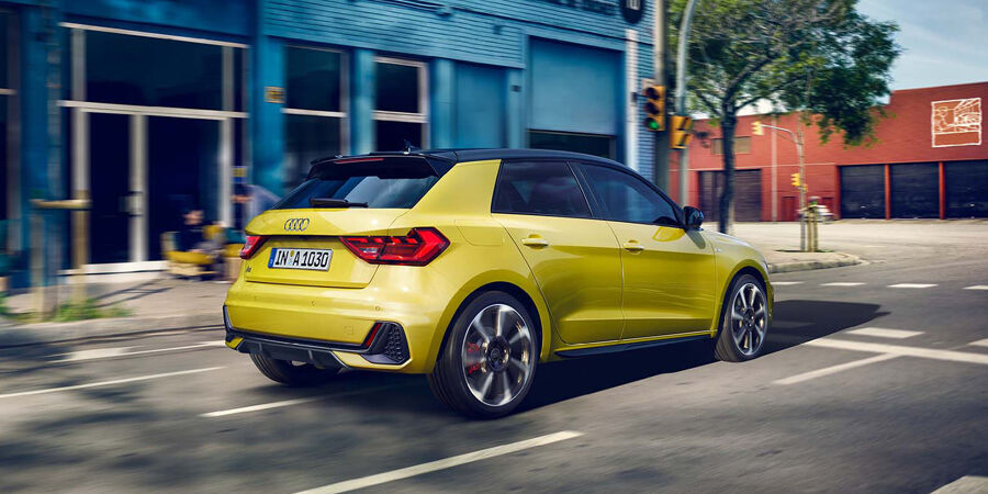 Audi A1 Banner Rechtsachter Geel