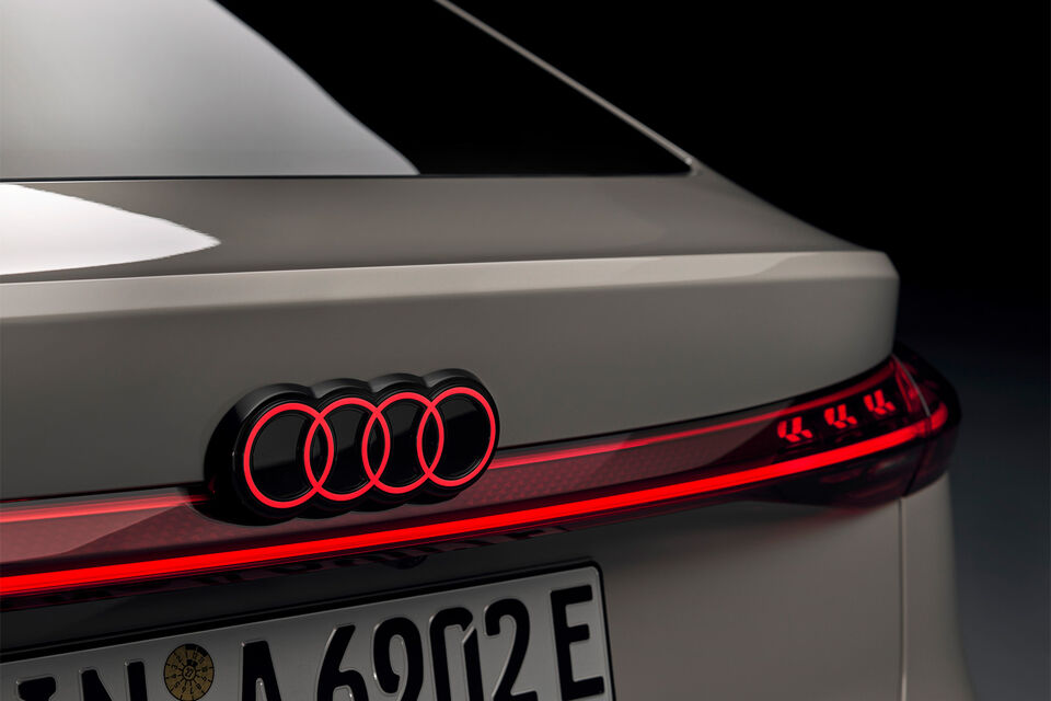 Audi A6 e-tron LED 5