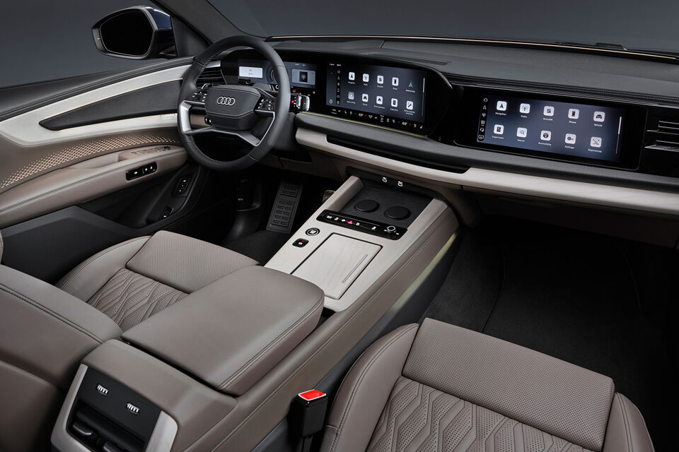 Audi Q9 cockpit lichtbruin