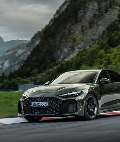 Audi RS 5 - hero mobile