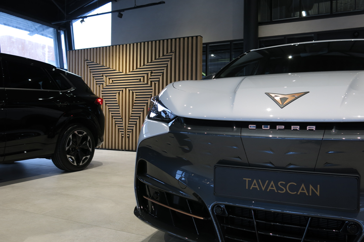 CUPRA Garage Utrecht Tavascan