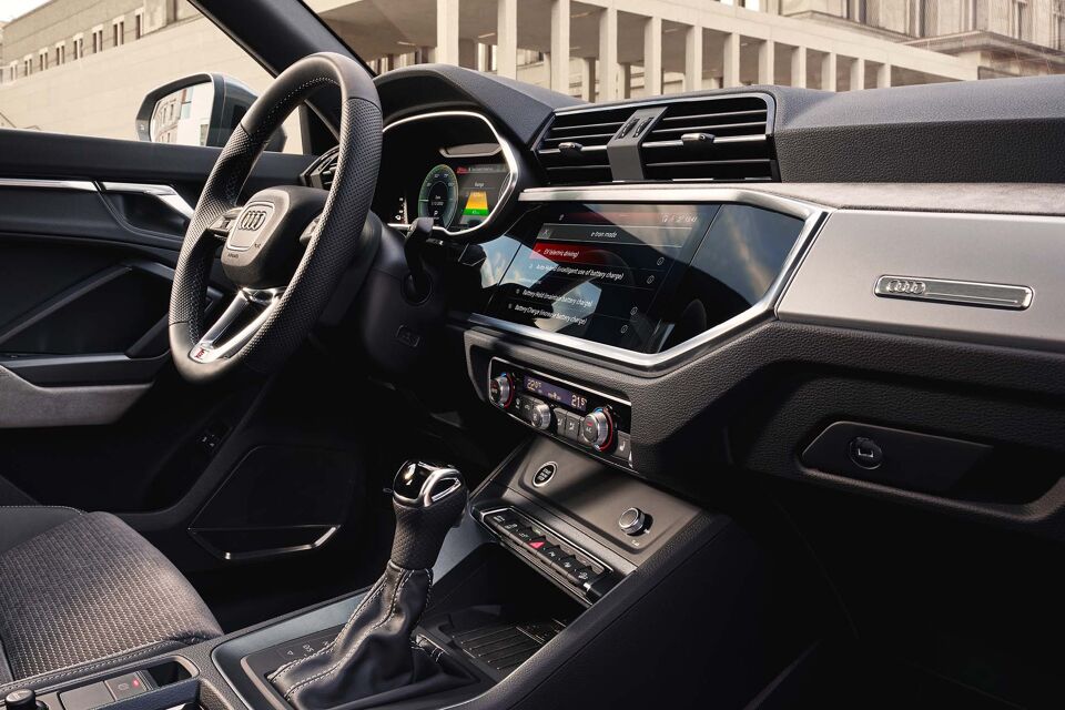 Audi Q3 Sportback TFSI e - Slider 5