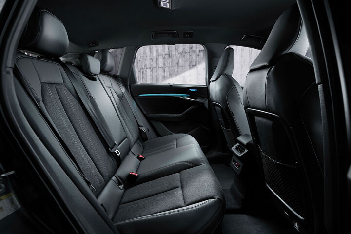 Audi Q6 e-tron - interieur 9